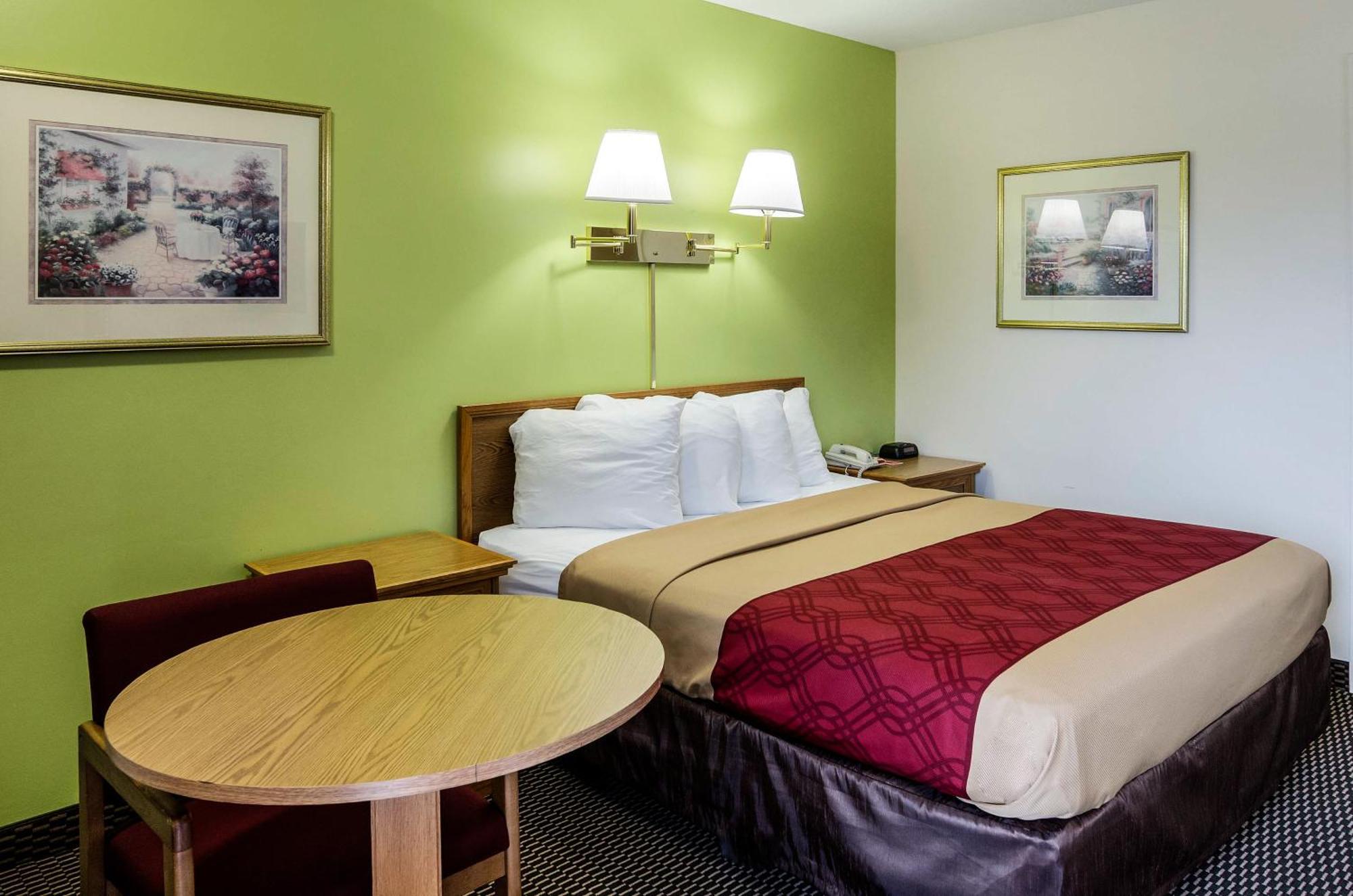 Econo Lodge University Lawrence Zewnętrze zdjęcie