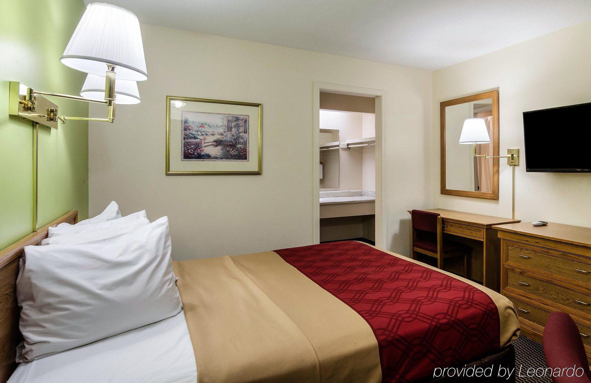 Econo Lodge University Lawrence Zewnętrze zdjęcie